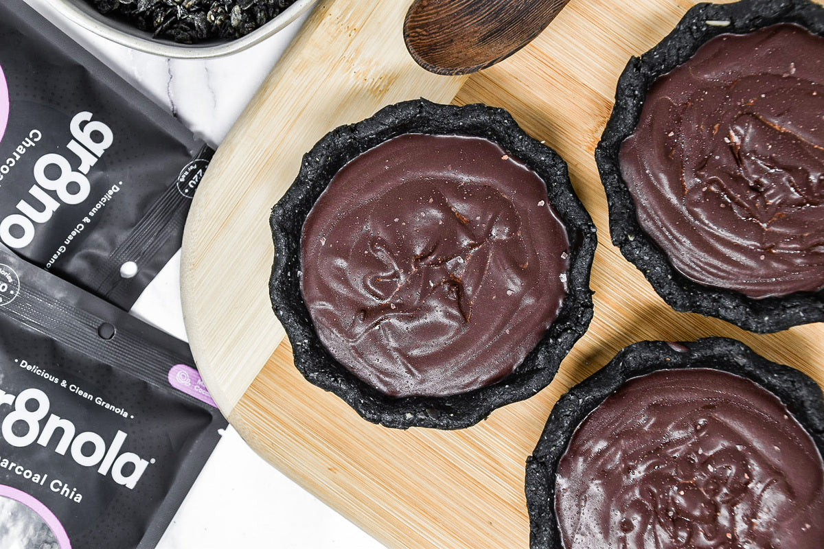 Dark Chocolate Charcoal Tarts Recipe (Vegan & Raw) – gr8nola