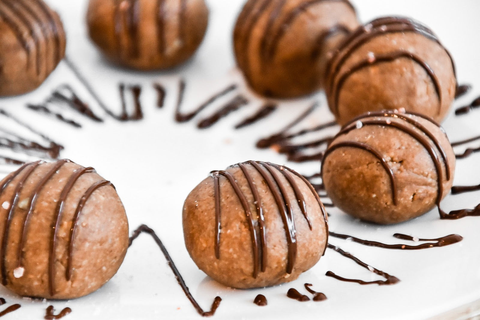 Healthy Cookie Dough Bites Recipe (Raw & Vegan) – gr8nola